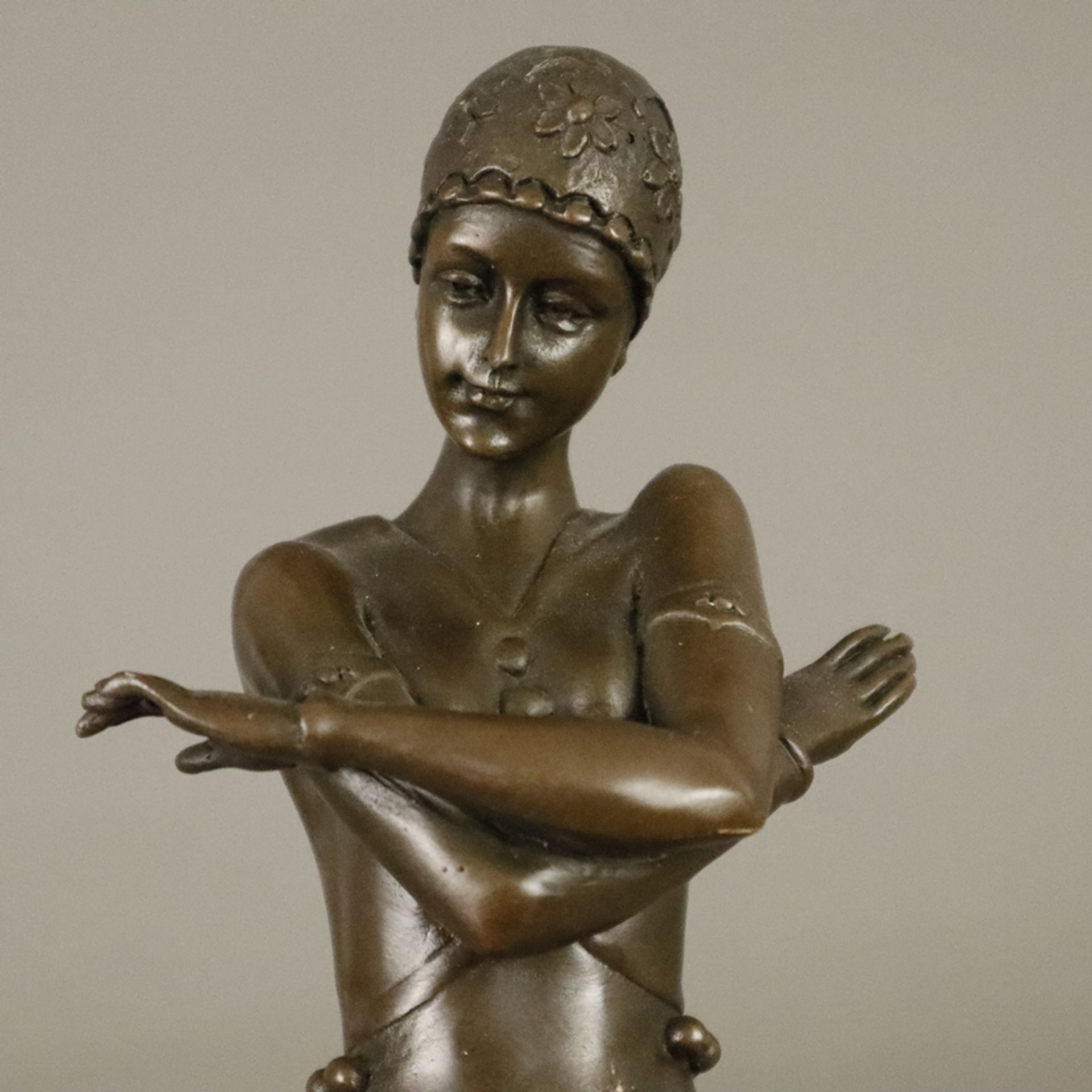 Preiss, Johann Philipp (1882 Erbach (Odenwald) - 1943 Berlin, nach) - Tänzerin "Coy Dancer", Bronze - Bild 2 aus 10