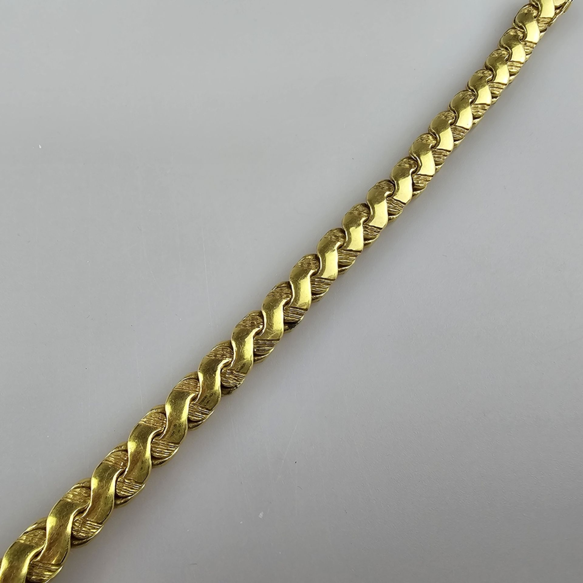 Vintage-Armband - Metall vergoldet, partiell satiniert, Band aus 22 s-förmigen beweglichen Gliedern - Bild 3 aus 5