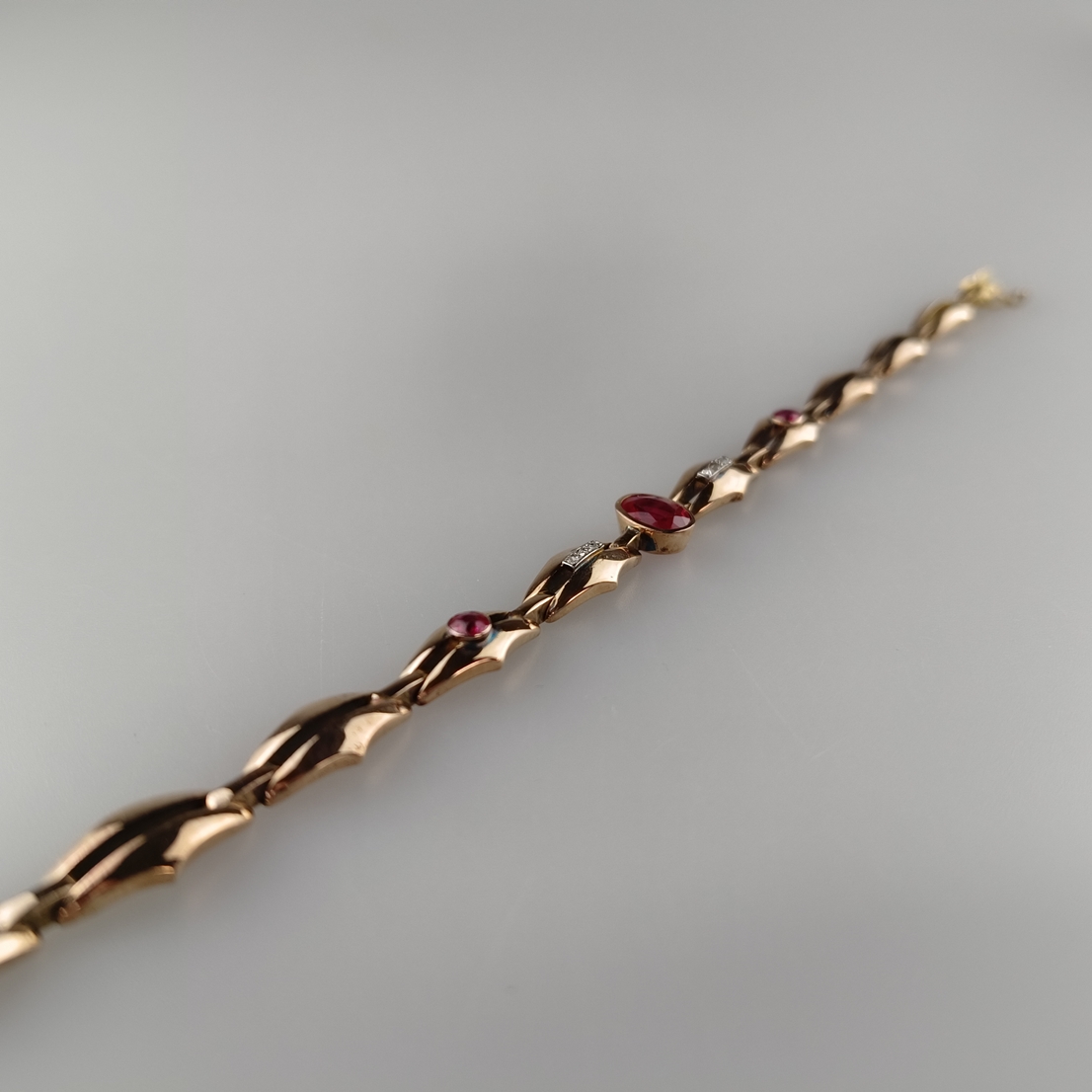 Gliederarmband - Roségold 585/000 (14K), mit 3 synthetischen Rubinen im Oval - und Rundschliff und - Image 5 of 6