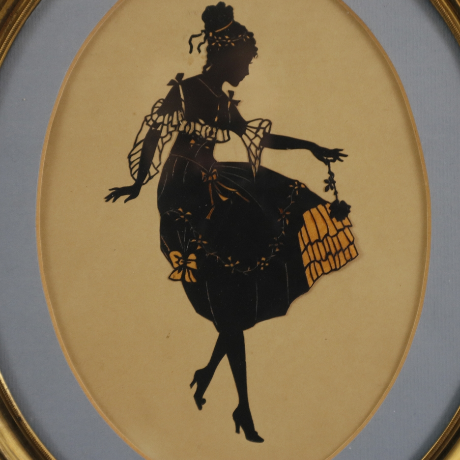 Scherenschnitt-Collage - Papier und Stoffeinlage, junge Dame mit Rosenblüte, oval, im Passepartout - Image 2 of 4