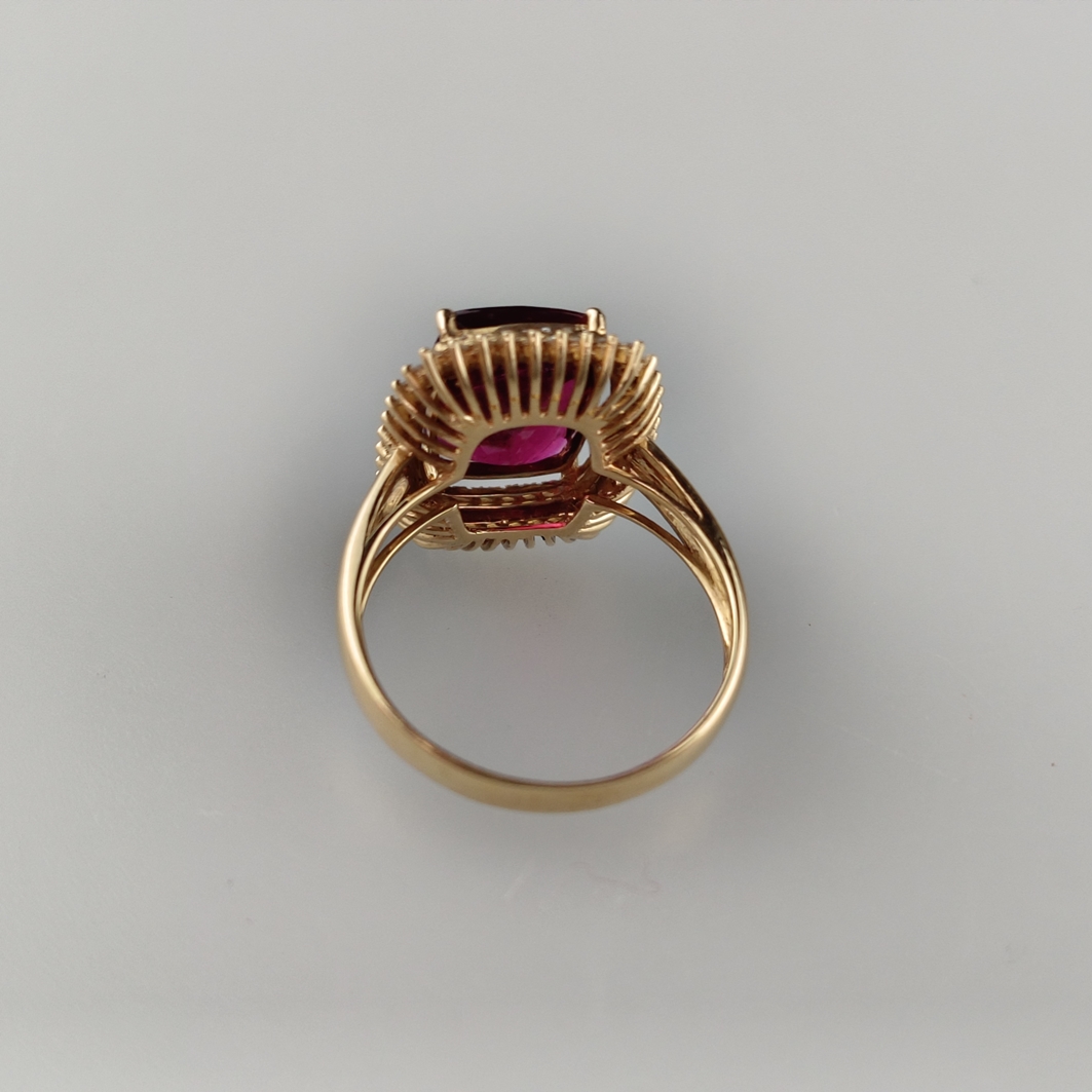 18K-Turmalinring mit Diamanten - Gelbgold 750/000 (18K), großer Turmalin von ca. 8 ct. im Scherensc - Image 5 of 8