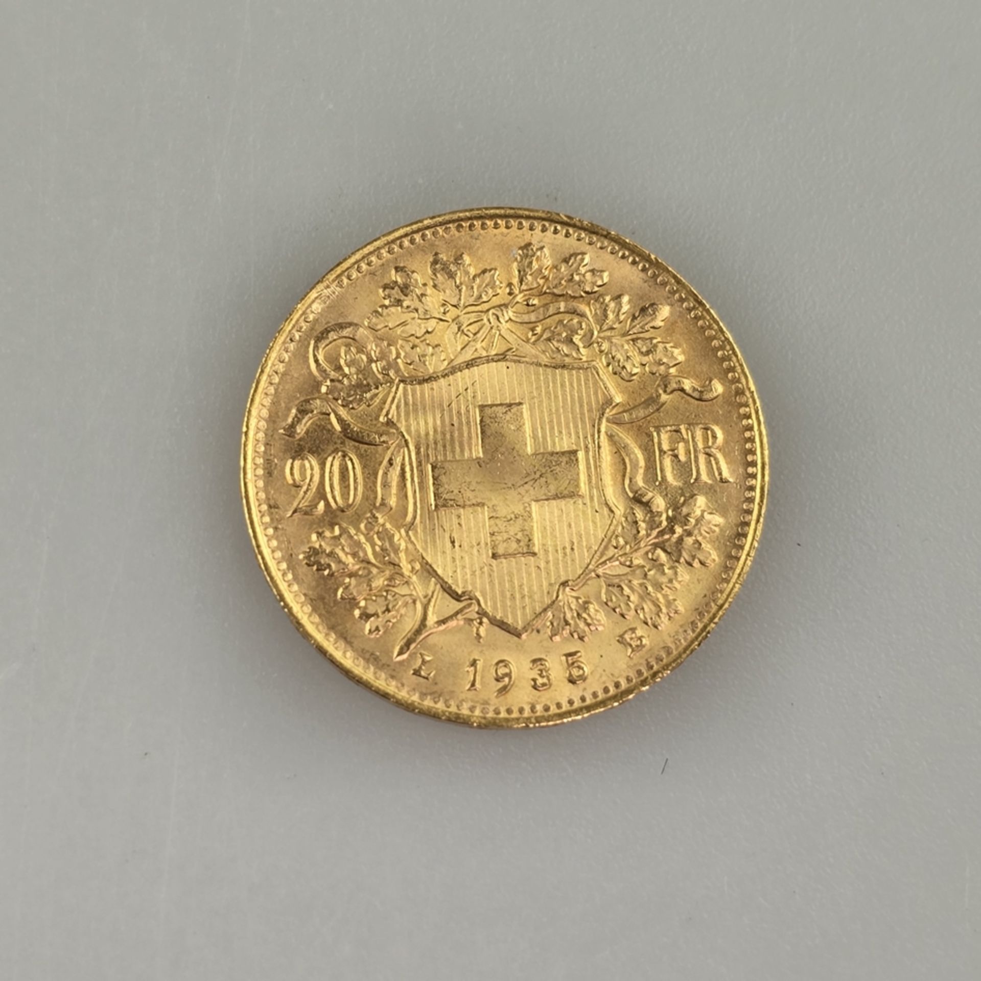 Goldmünze 20 Franken 1935 - Schweiz, Helvetia, "Vreneli"-Motiv, 900/000 Gold, Prägemarke L B, Dm. 2 - Bild 2 aus 2
