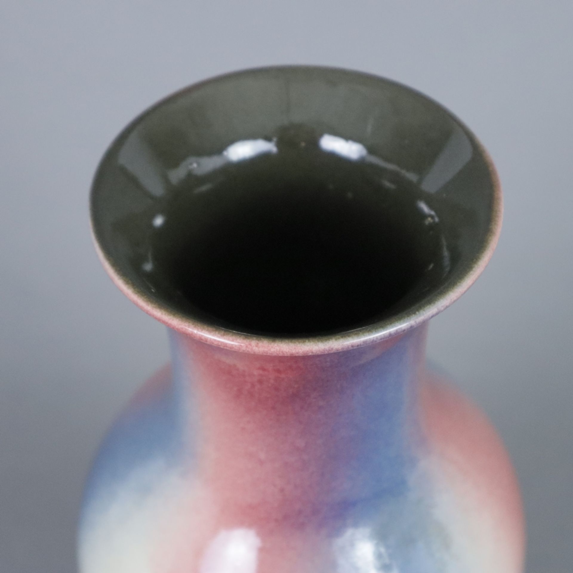 Mid Century Vase - Bay Keramik, Deutschland um 1960, Balusterform, sandfarbener Scherben, farbig gl - Bild 2 aus 8