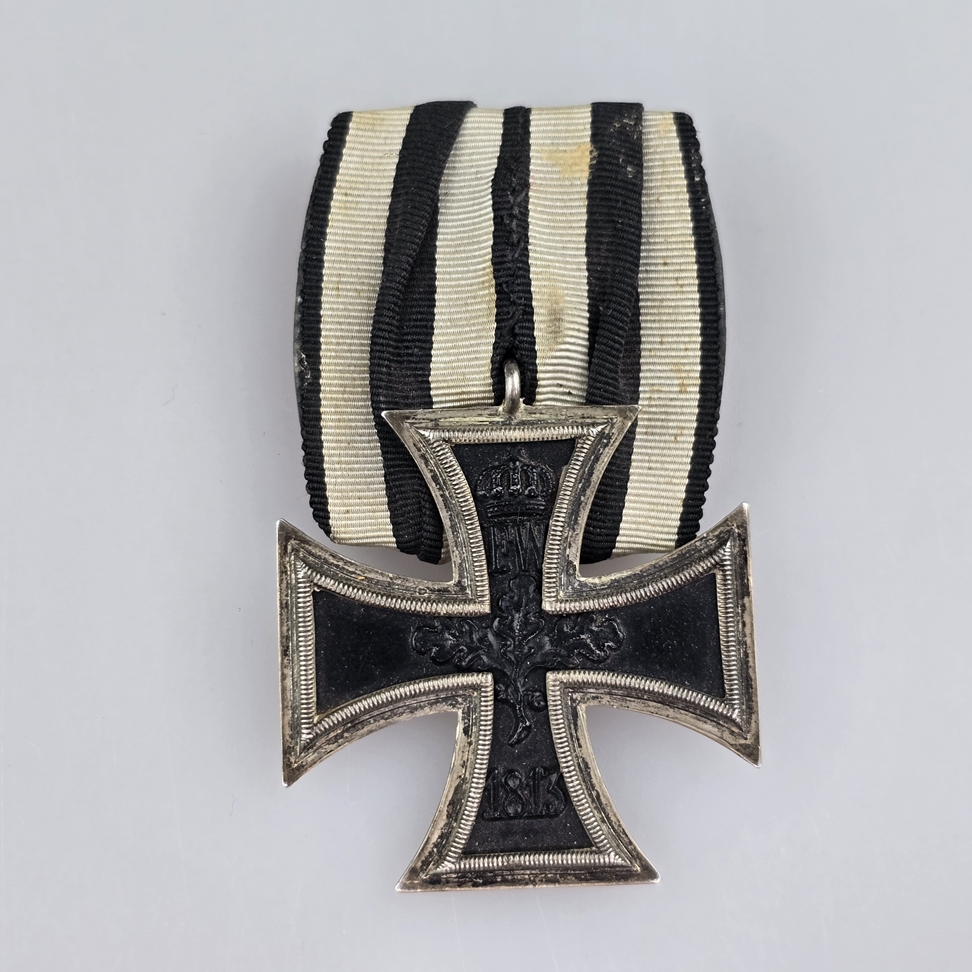Eisernes Kreuz 1813/1914 - WK I, vorderseitig Jahreszahl 1914, Buchstabe "W" mit Krone, rückseitig