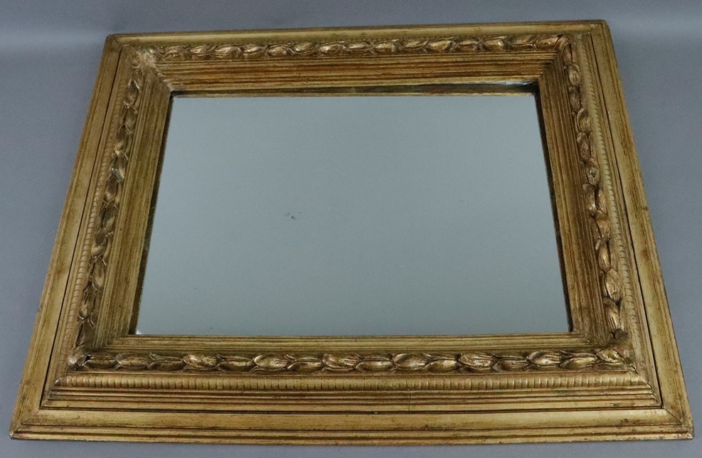 Wandspiegel - Holz, Stuckdekor, vergoldet, rechteckige Spiegelplatte, Innenmaße: 45x32cm, Außenmaße