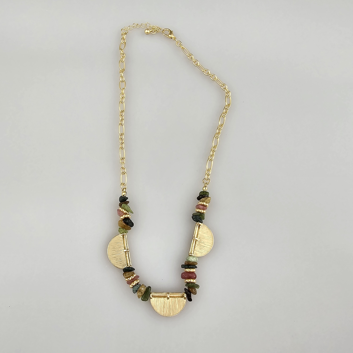 Zierliches Vintage-Collier mit kubistischen Stilelementen - Gelbmetall, Mittelteil aus drei Halbmon - Image 6 of 6