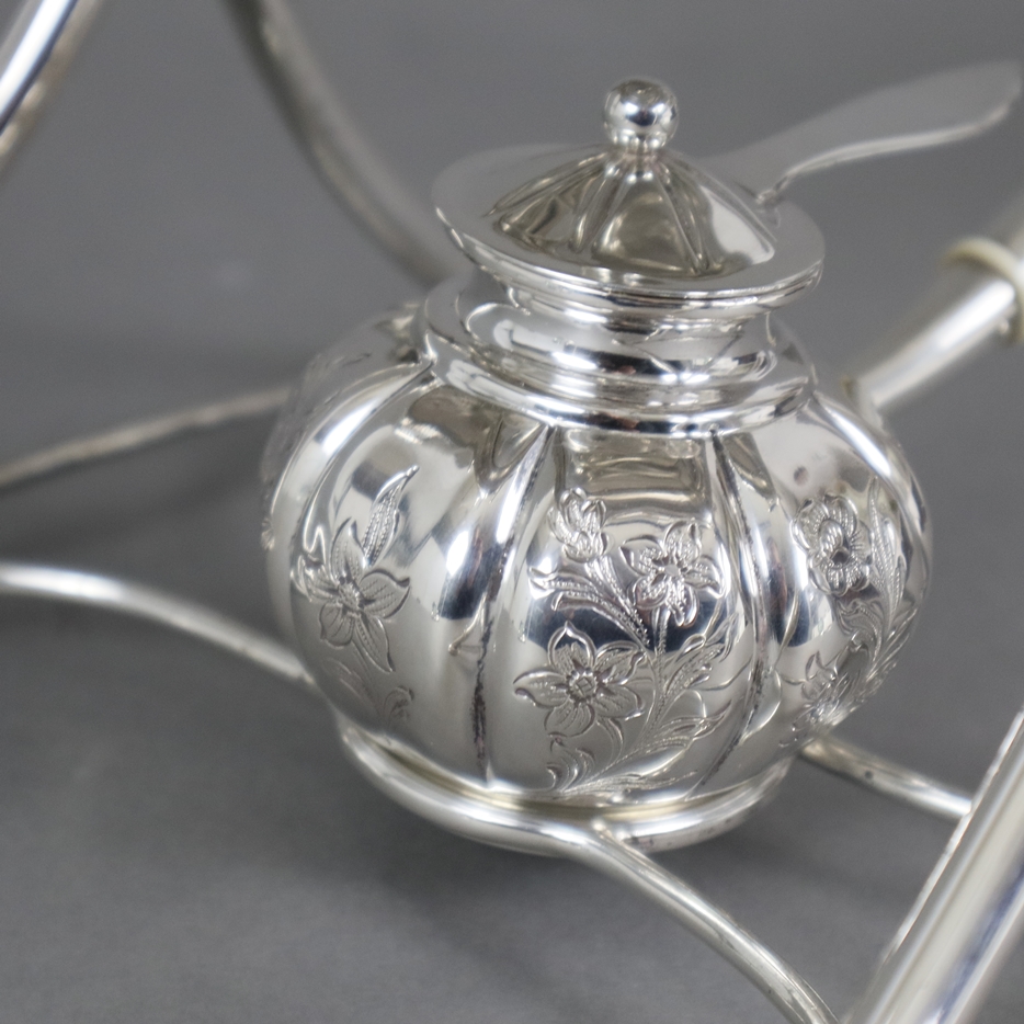 Prächtige Teekanne - deutsch, 800er Silber, ziselierter Blumendekor, Isolierringe aus Bein, Bodenun - Image 8 of 11