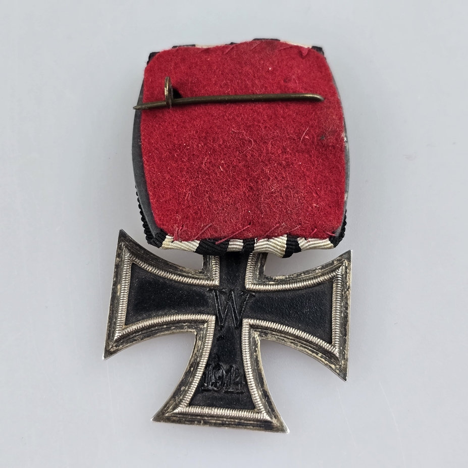 Eisernes Kreuz 1813/1914 - WK I, vorderseitig Jahreszahl 1914, Buchstabe "W" mit Krone, rückseitig - Image 3 of 3