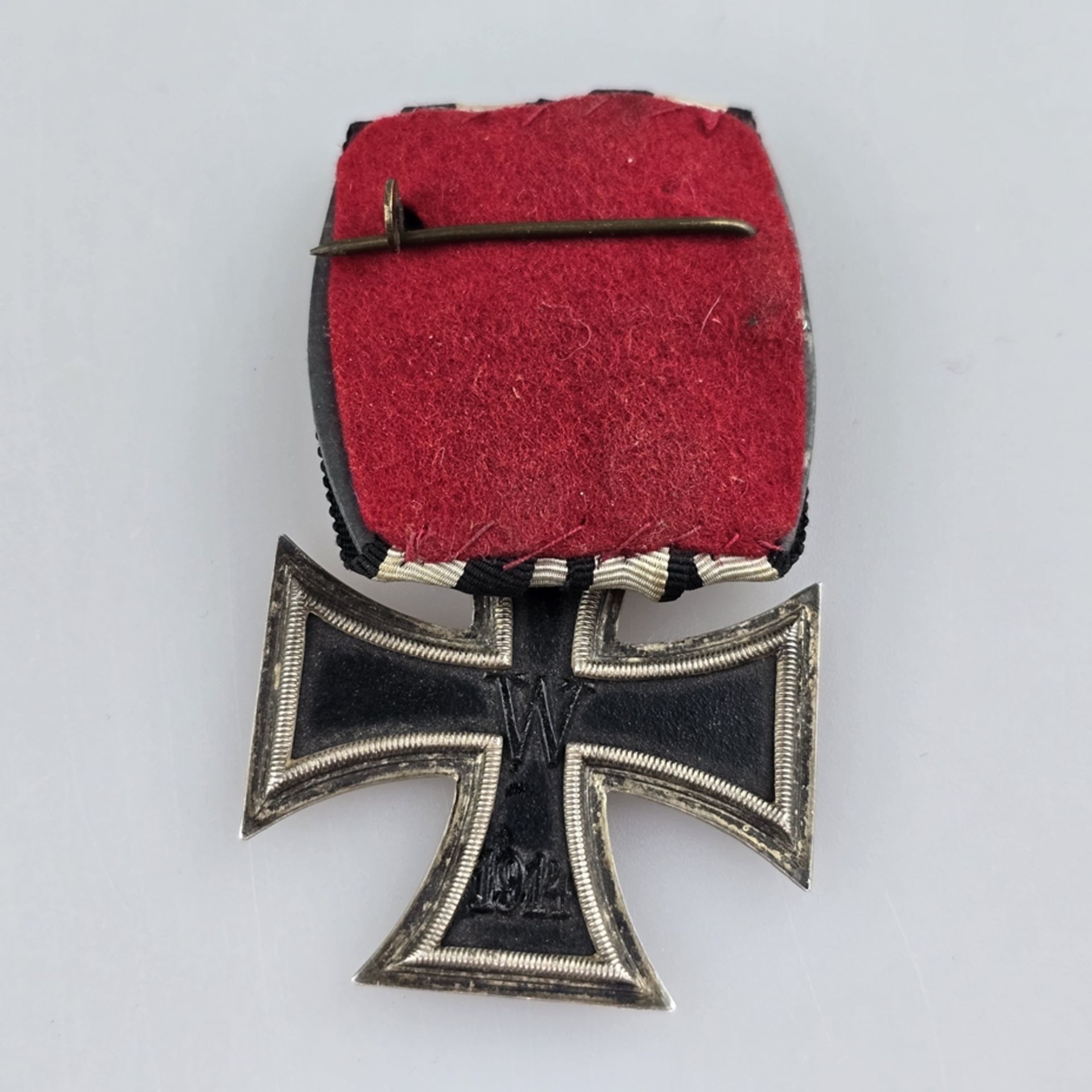 Eisernes Kreuz 1813/1914 - WK I, vorderseitig Jahreszahl 1914, Buchstabe "W" mit Krone, rückseitig  - Bild 3 aus 3