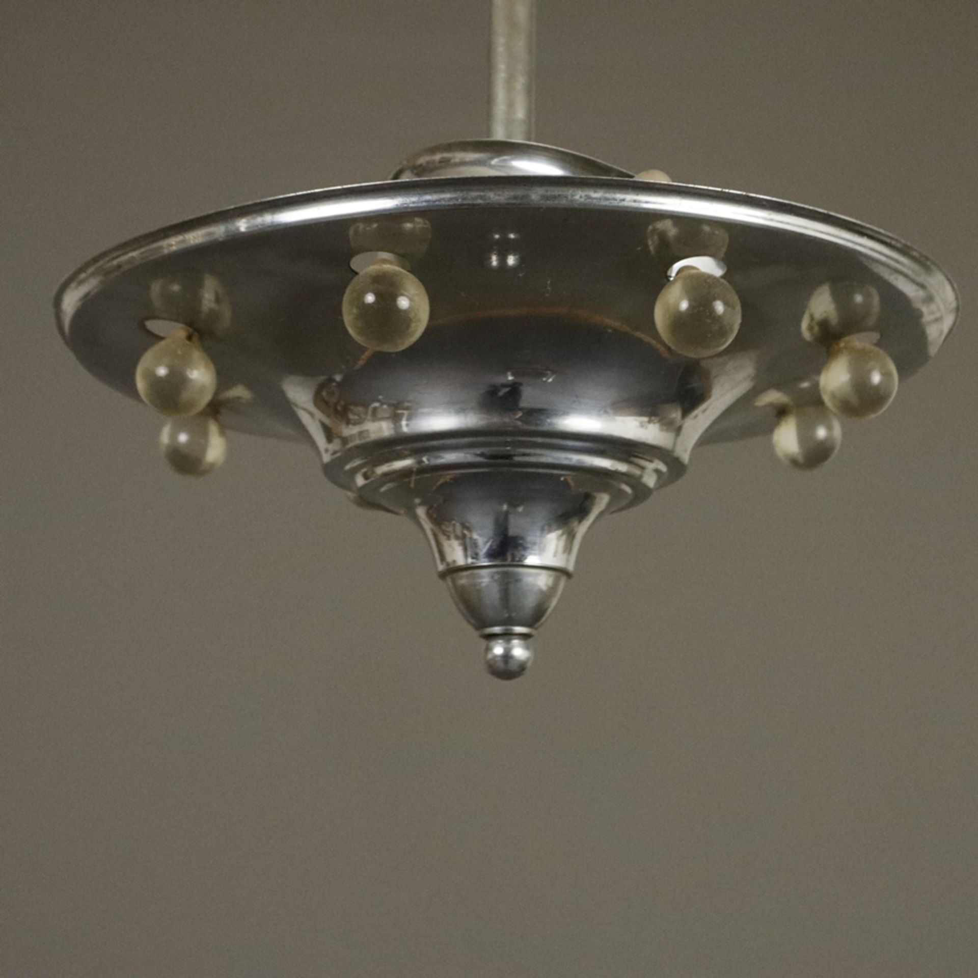 Art Déco-Deckenlampe - wohl Frankreich um 1920/30, trichterförmige Metallschale mit umlaufendem Gla - Bild 2 aus 5