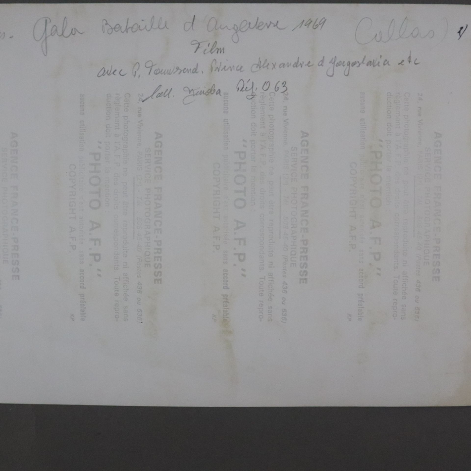 Konvolut 3 Fotografien von Maria Callas - s/w Aufnahmen, verso diverse Stempel ("APIS-PARIS PHOTO:  - Bild 10 aus 10