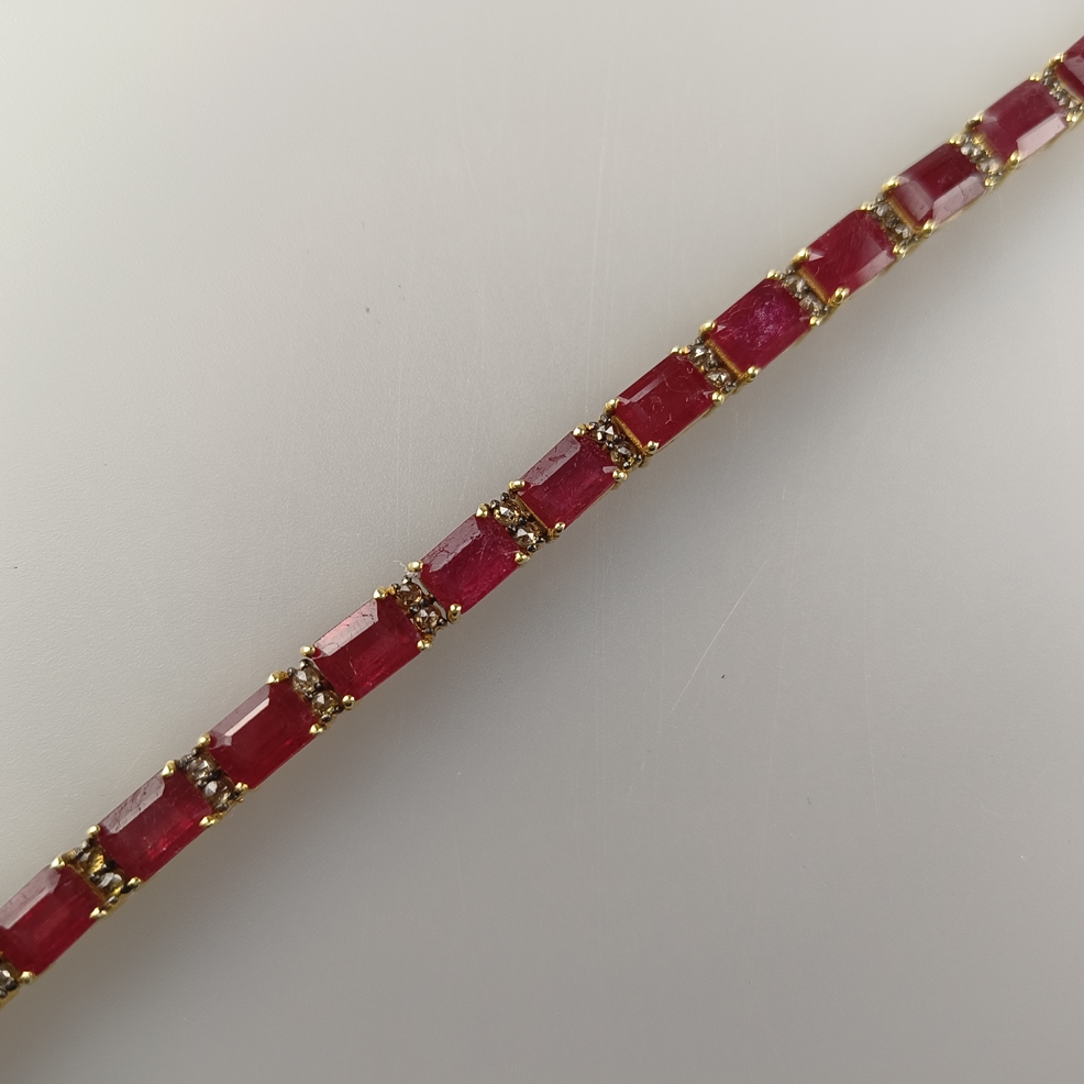 Schmales Tennisarmband mit Rubinen und Diamanten - Sterling Silber 925/000, gestempelt, vergoldet, - Image 3 of 6