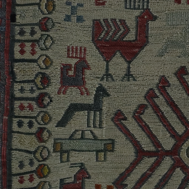 Sumakh-Wandteppich mit Tierdarstellungen - 20. Jh., Seide, Webteppich, elfenbeinfarbenes Mittelfeld - Image 5 of 12