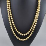 Vintage-Perlencollier - Vogue Bijoux / Italien, 2-strängig mit goldfarbenen Kunstperlen mit schönem