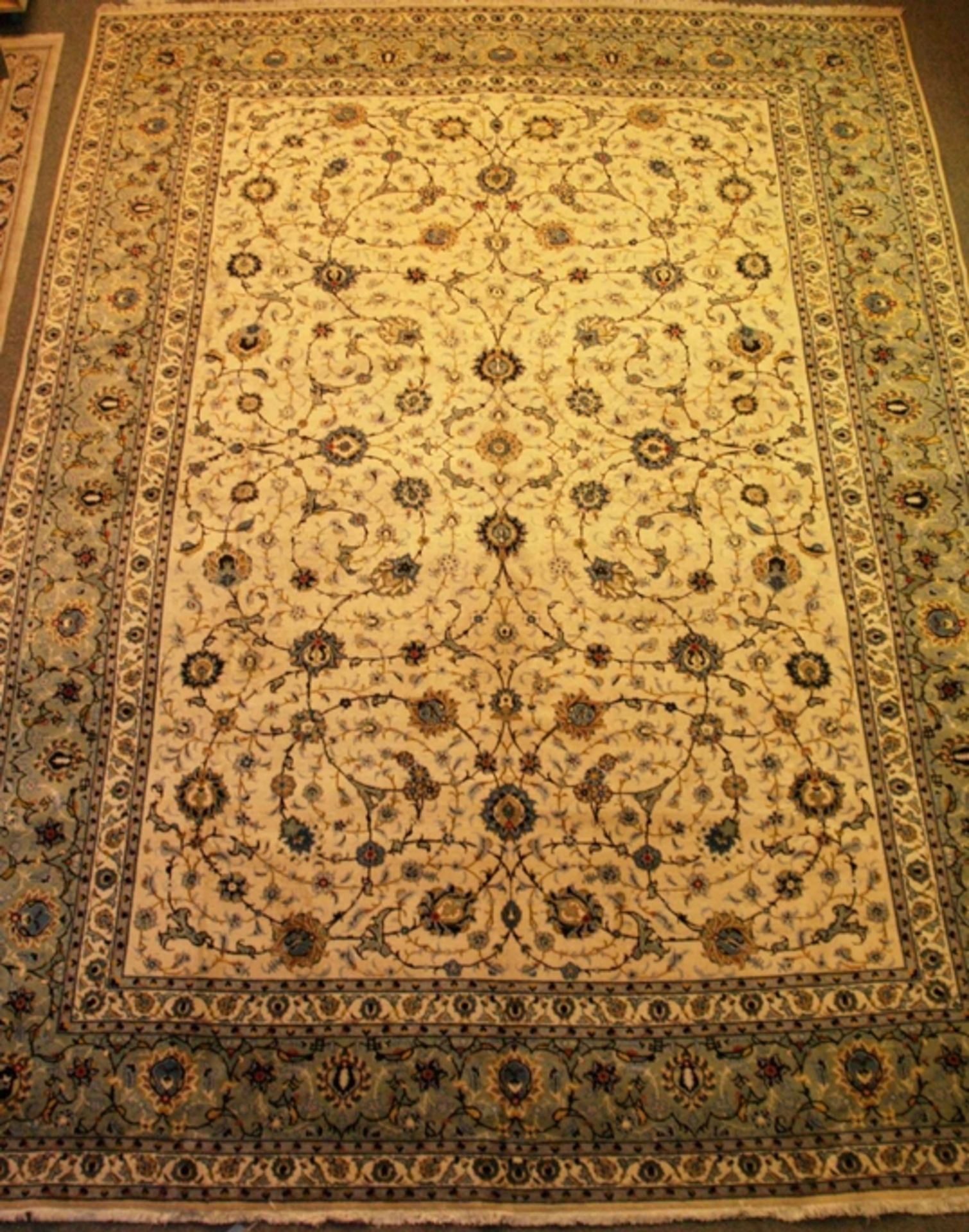 Großer Keschan - Iran, Wolle, handgeknüpft, florale und ornamentale Motive, 2017 gereinigt und rest