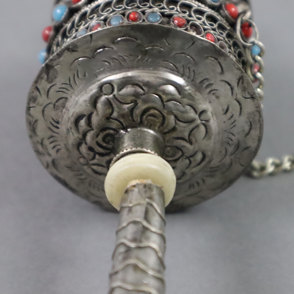 Gebetsmühle / Mani-Handrad - Tibet, Silberlegierung üppig verziert und mit Filigrandraht ornamentie - Image 6 of 8