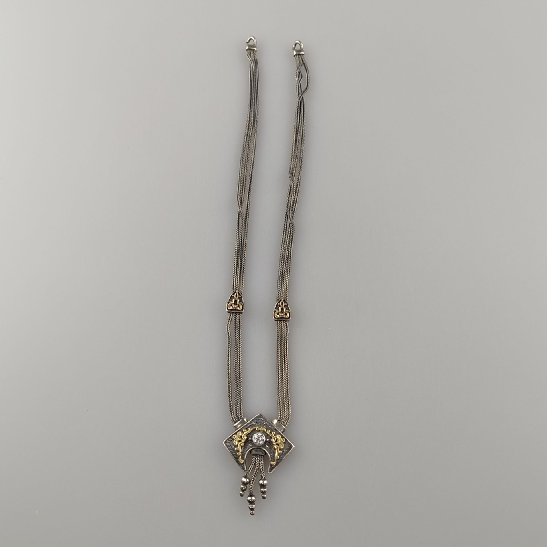 Schmuckgarnitur - 925er Silber und 585er Gelbgold, zweiteilig: 1x dreisträngiges Collier, L. 44 cm, - Bild 6 aus 8