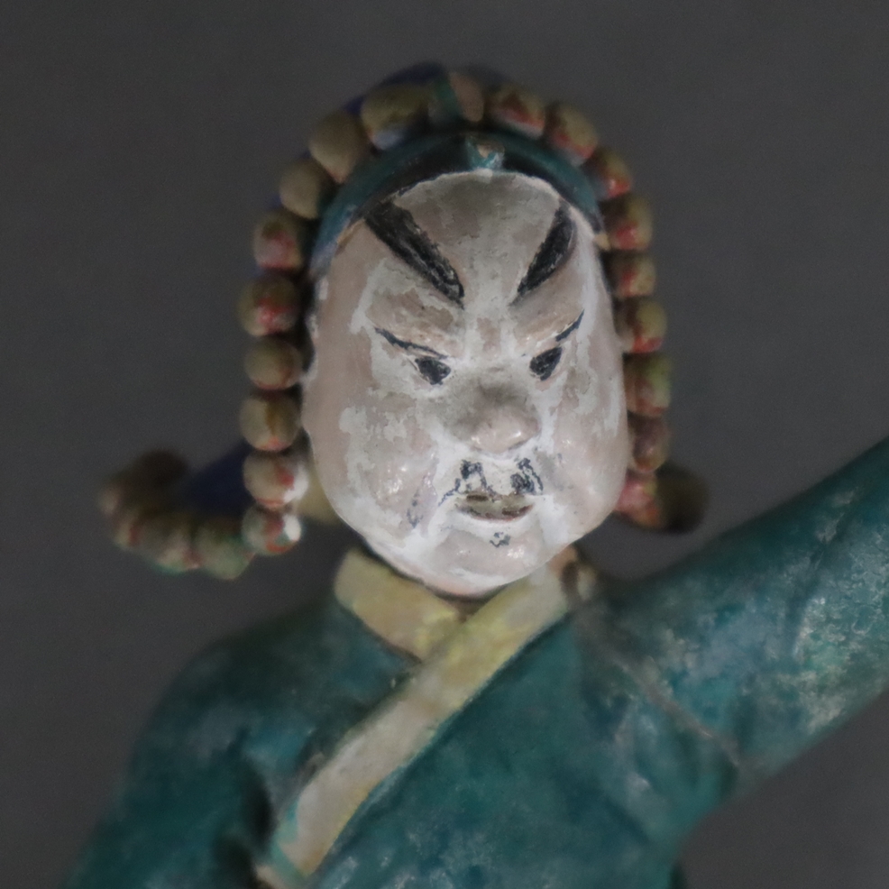 Keramikfigur/Dachreiter - China, polychrom glasiert, teils antik (Qing-Dynastie), teils ergänzt, re - Image 3 of 6