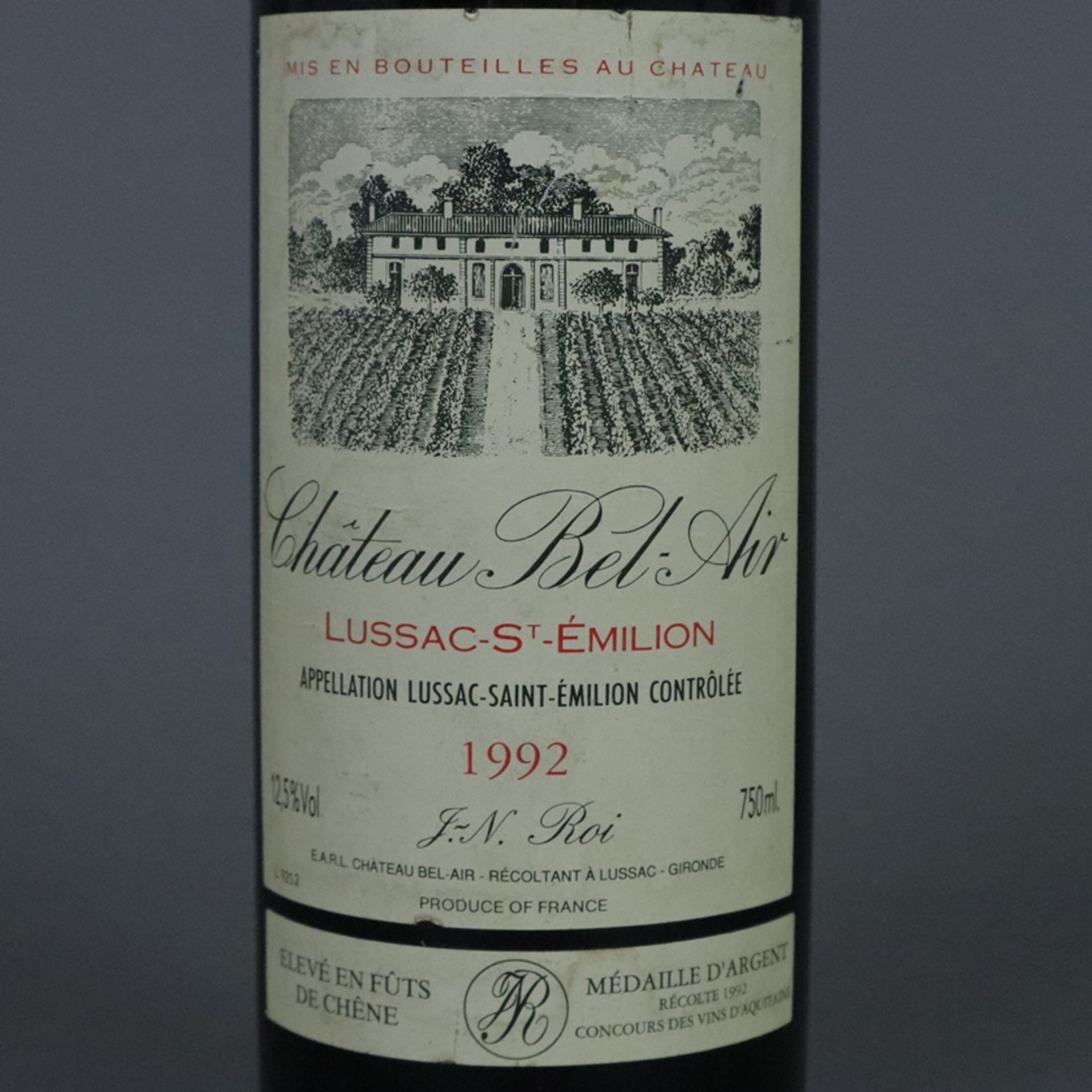 Weinkonvolut - 2 Flaschen, 1 x 1992 Château Bel Air Lussac-St Emilion 1 x Château La Tour Carnet Ha - Bild 5 aus 7