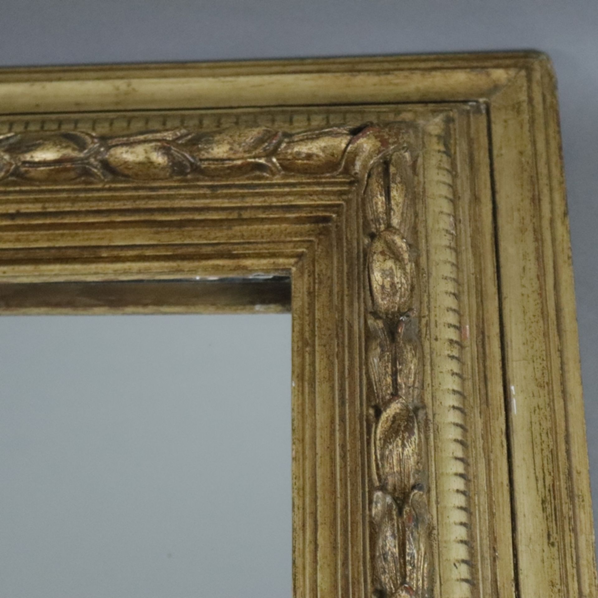 Wandspiegel - Holz, Stuckdekor, vergoldet, rechteckige Spiegelplatte, Innenmaße: 45x32cm, Außenmaße - Bild 3 aus 4