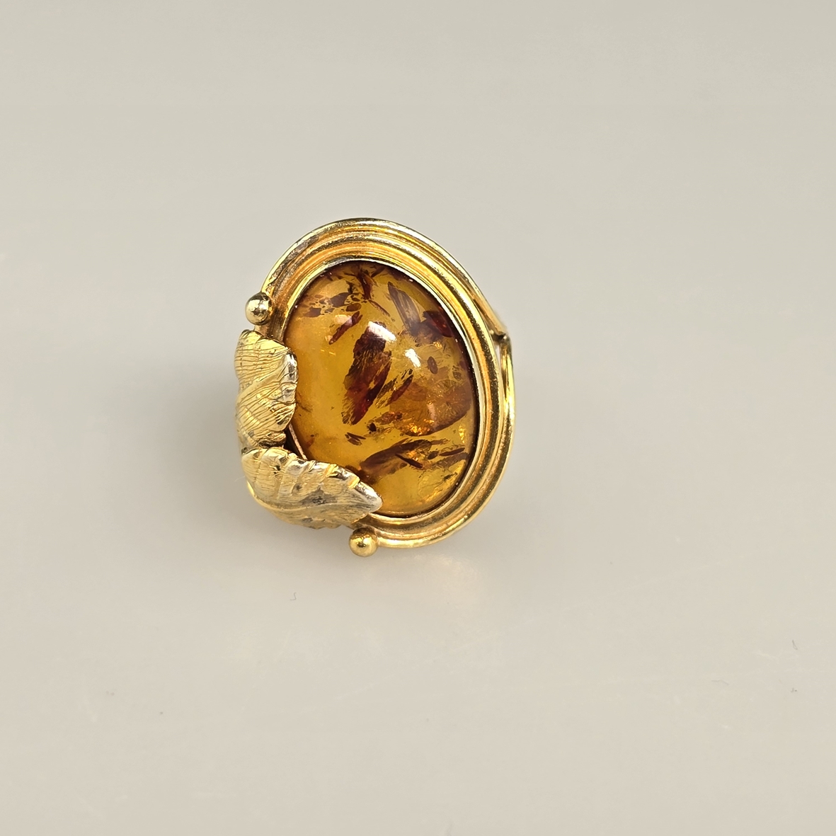Bernsteinring - Silber 925/000, vergoldet, außen gestempelt, Bernstein von ca.18 x 12 mm, Ringgröße - Image 4 of 8