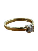 18 CARAT YELLOW GOLD DIAMOND SOLITAIRE RING WITH 0.25 CARAT OF DIAMOND