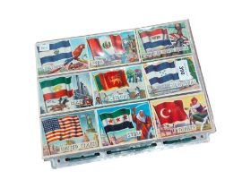 FULL SET OF 80 CIGARETTE CARDS A & B C FLAGS OF THE WORLD