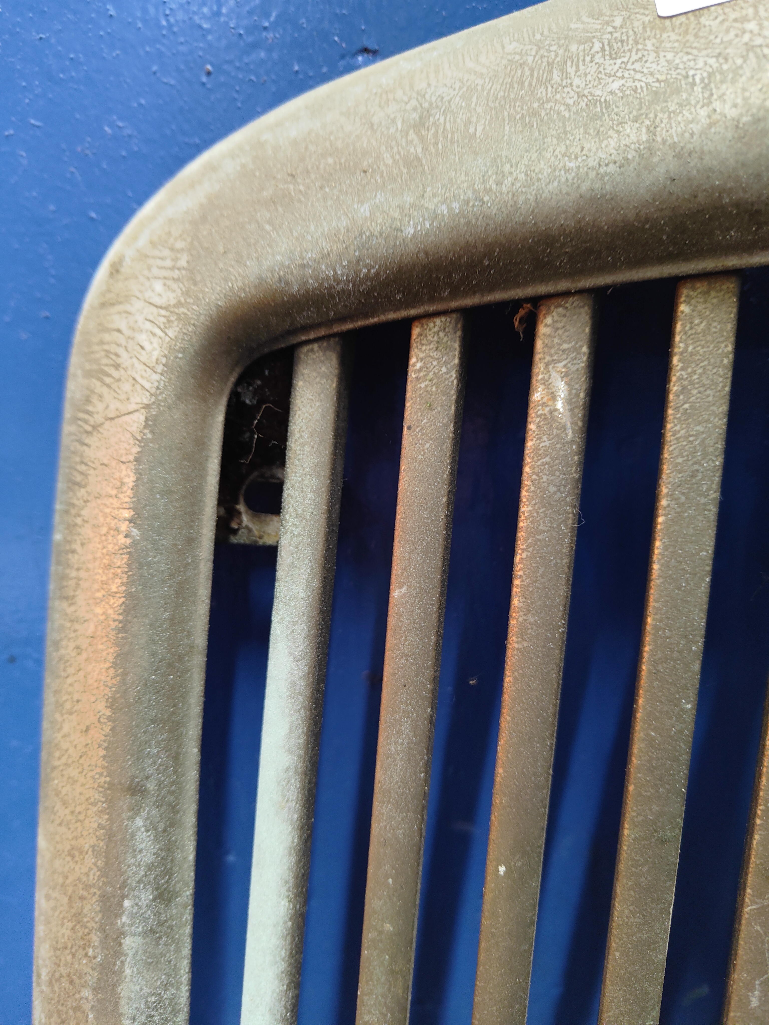OLD CAR GRILL - Image 6 of 6