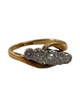 18 CARAT YELLOW GOLD 5 STONE DIAMOND RING