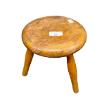 VICTORIAN MILKING STOOL