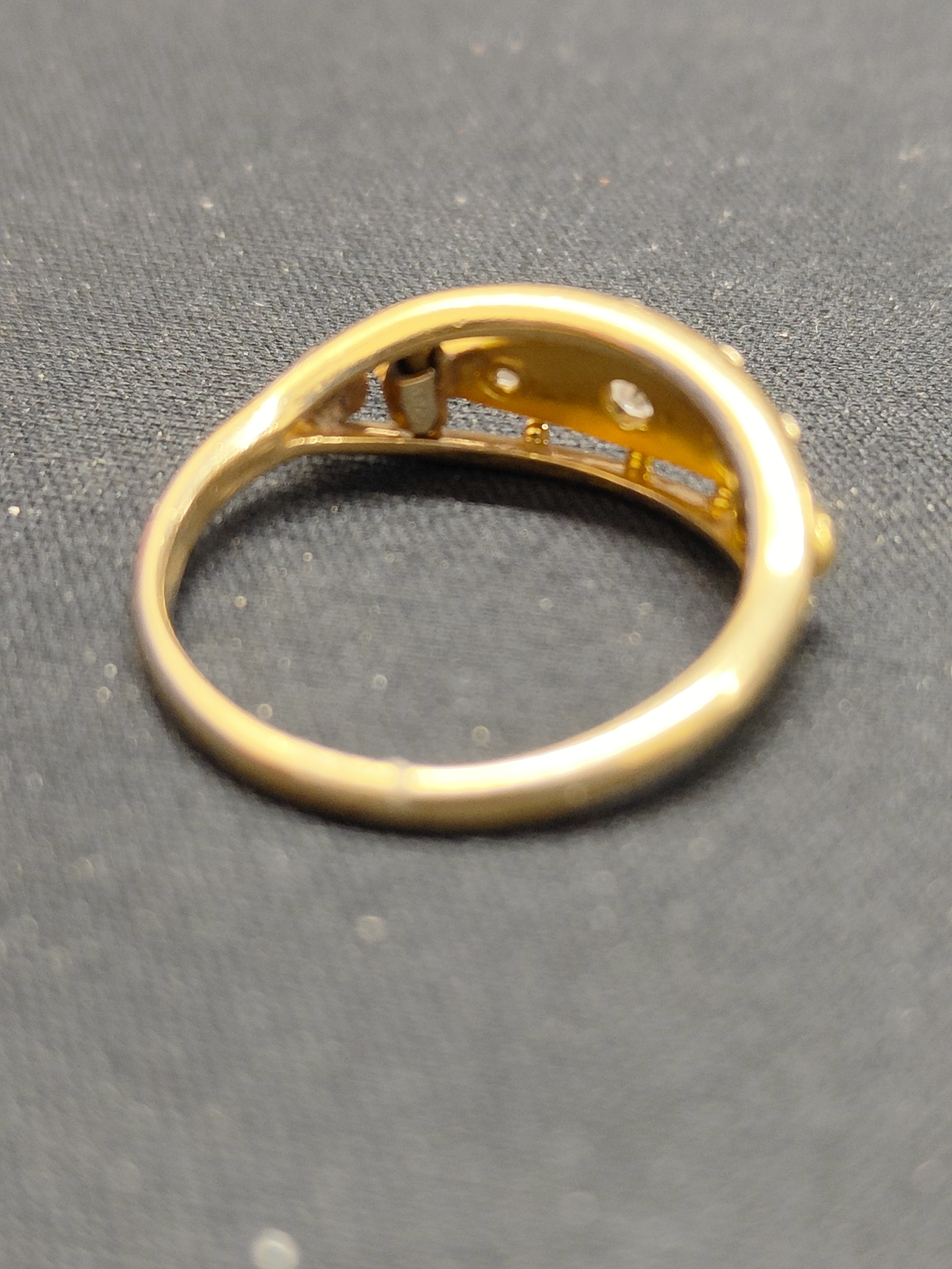18 CARAT YELLOW GOLD AND DIAMOND RING - CIRCA 1911 - Image 2 of 5