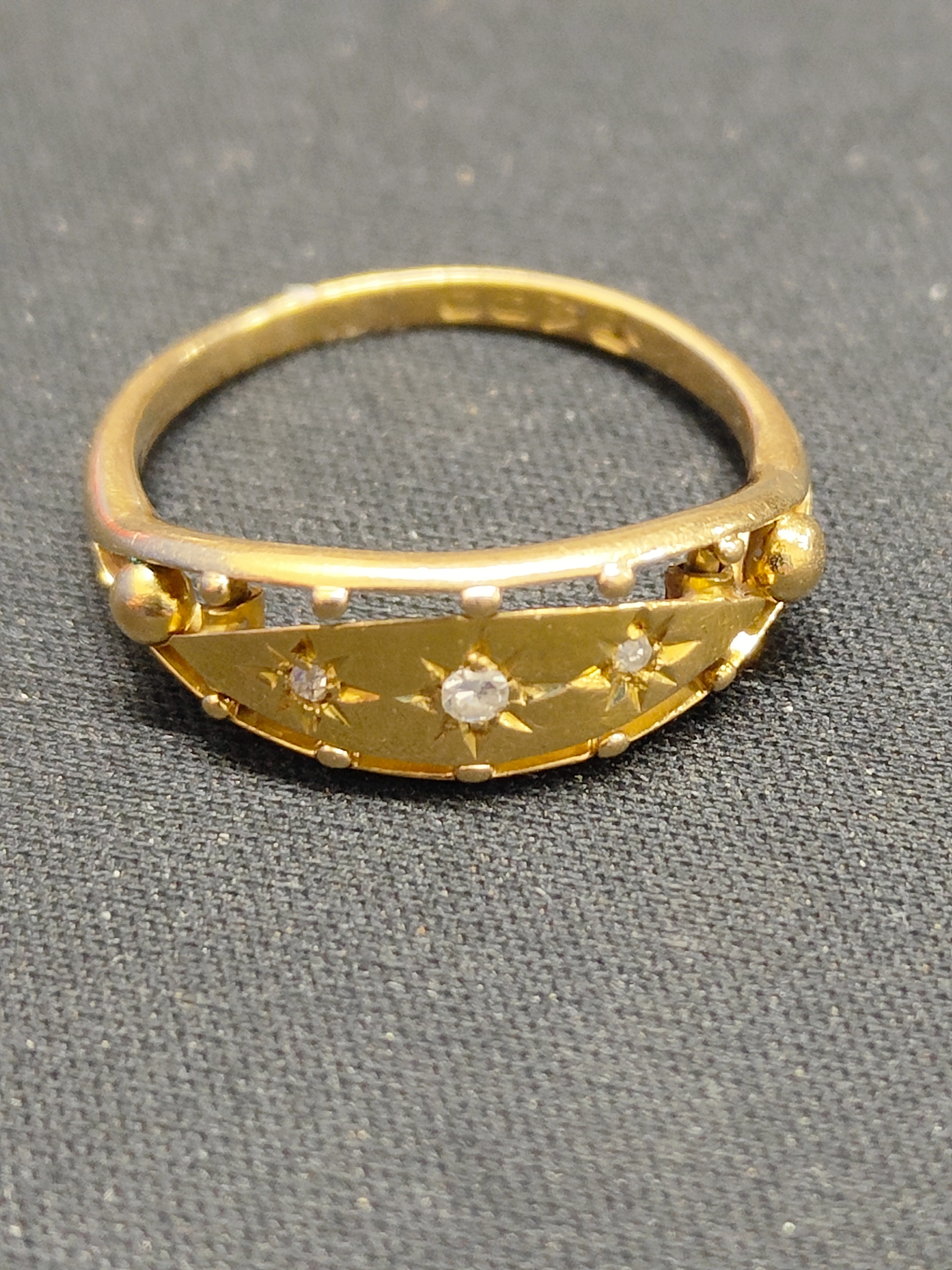 18 CARAT YELLOW GOLD AND DIAMOND RING - CIRCA 1911 - Image 4 of 5