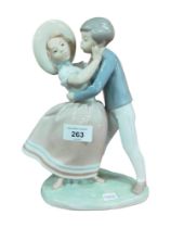 LARGE LLADRO FIGURE