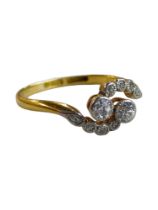 18 CARAT YELLOW GOLD AND DIAMOND RING WITH 0.25 CARAT OF DIAMONDS