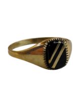 9 CARAT GOLD SIGNET RING