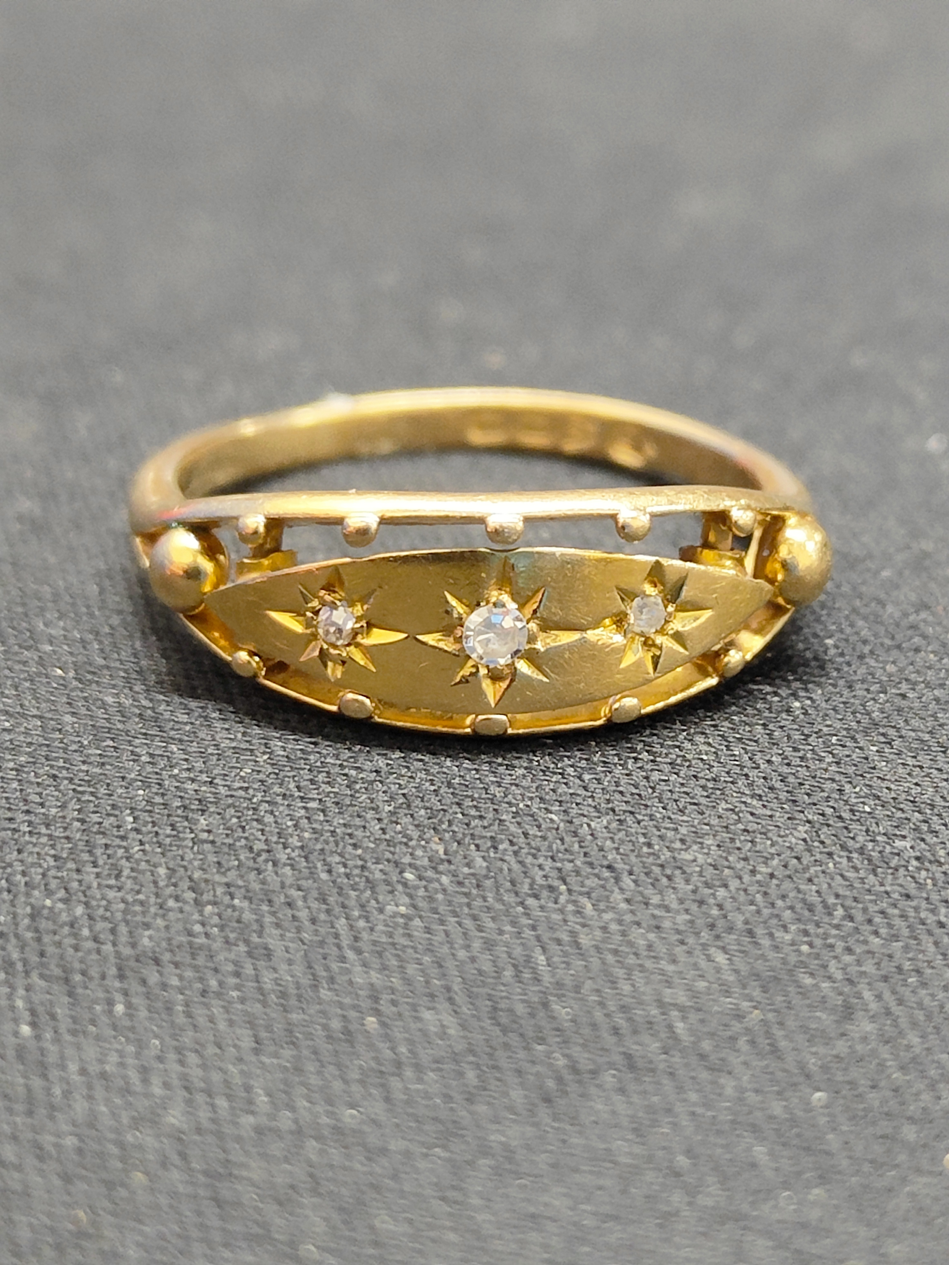 18 CARAT YELLOW GOLD AND DIAMOND RING - CIRCA 1911 - Image 3 of 5