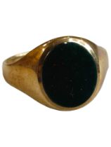 9 CARAT GOLD BLOODSTONE RING 5.9 GRAMS