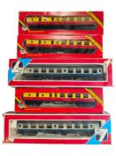 5 BOXED MODEL RAILWAY CARRIAGES