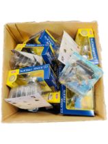 LARGE BOX LOT OF MODEL AEROPLANES