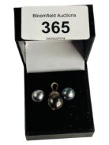 9 CARAT GOLD PEARL & DIAMOND EARRING & PENDANT