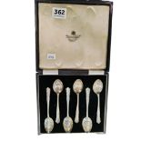 BOXED SET OF SILVER TEA SPOONS - SHEFFIELD