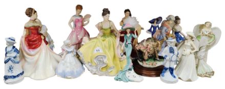 SHELF LOT OF FIGURES TO INCLUDE ROYAL DOULTON