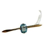 EDWARDIAN BLUE TOPAZ 9 CARAT BROOCH