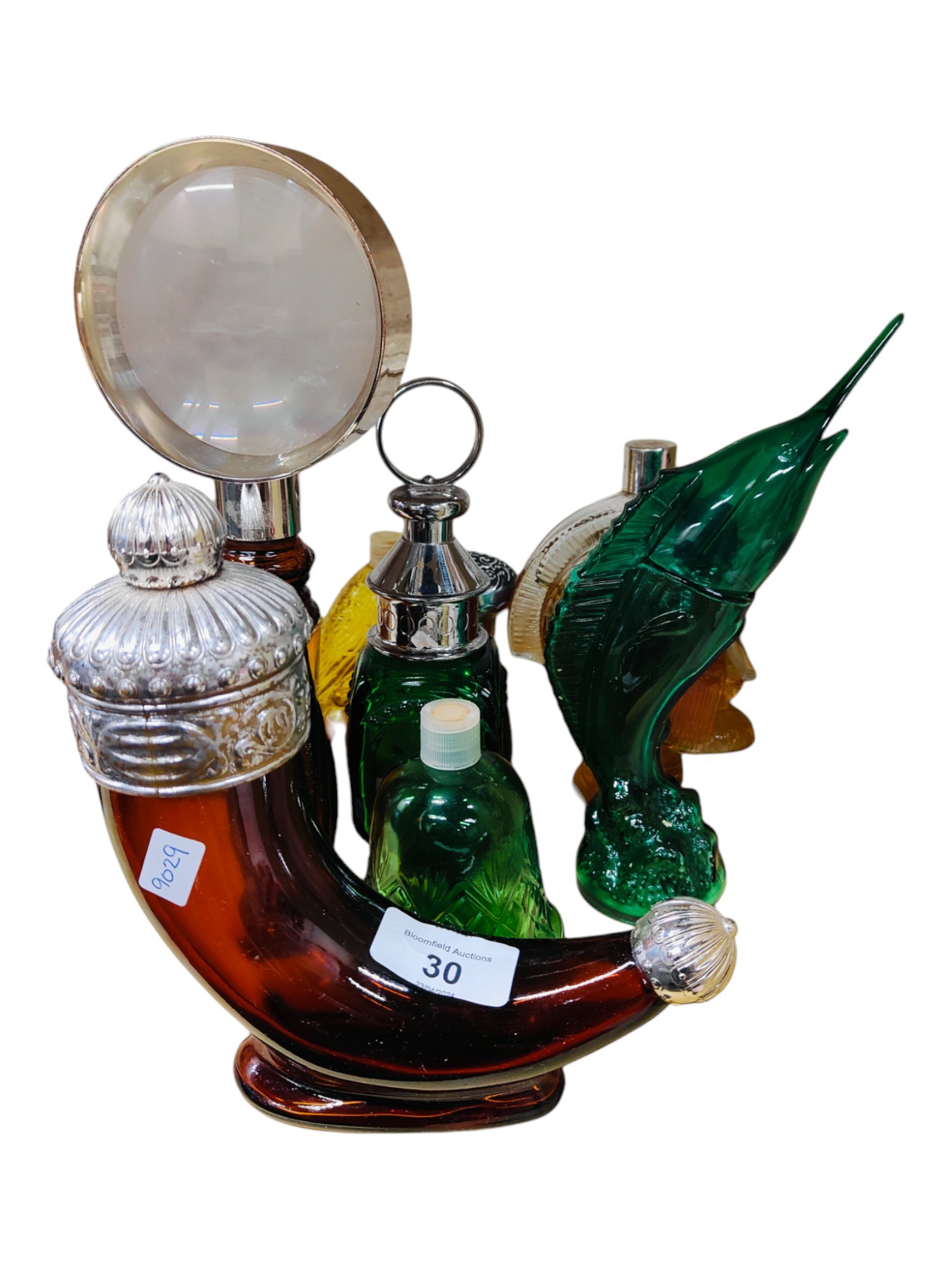COLLECTION OF VINTAGE GLASS AVON BOTTLES