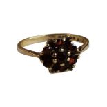 9 CARAT GOLD & GARNET RING