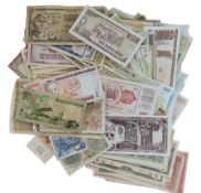 QUANTITY OF OVER 200 BANK NOTES
