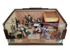 DISPLAY CASE WITH HENRY VIII AND WIVES