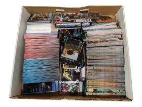 BOX OF STAR WARS COLLECTORS CARDS