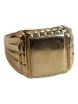 18 CARAT GOLD SIGNET RING WITH FRENCH HALLMARK 9.7G