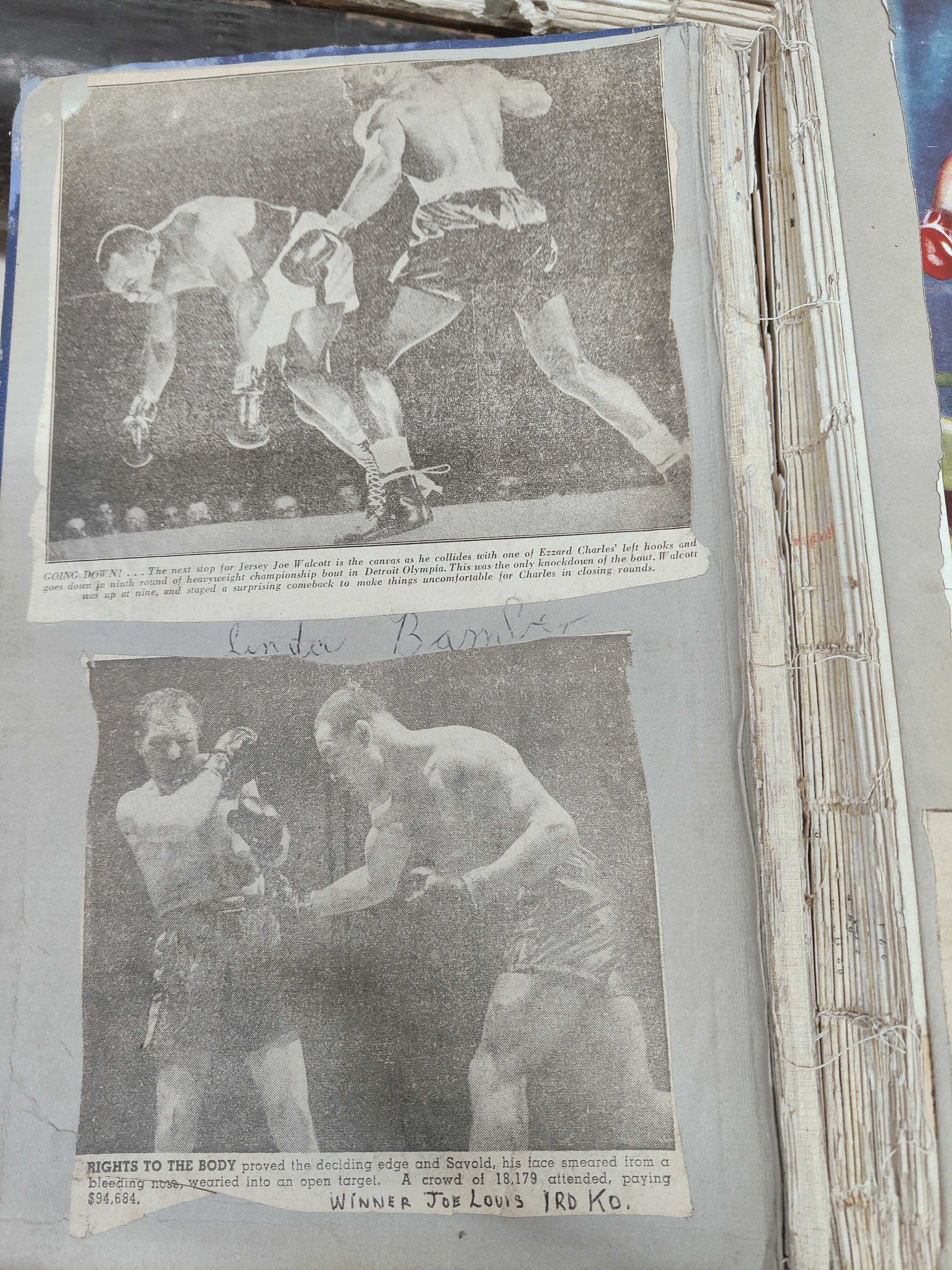 5 BOXING SCRAP BOOKS - LARGE QUANTITY OF NEWSPAPER CLIPPINGS, PHOTOGRAPHS & AUTOGRAPHS ETC - Image 2 of 20